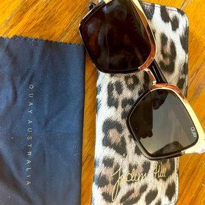 Quay Australia Gold Rim Black sunglasses